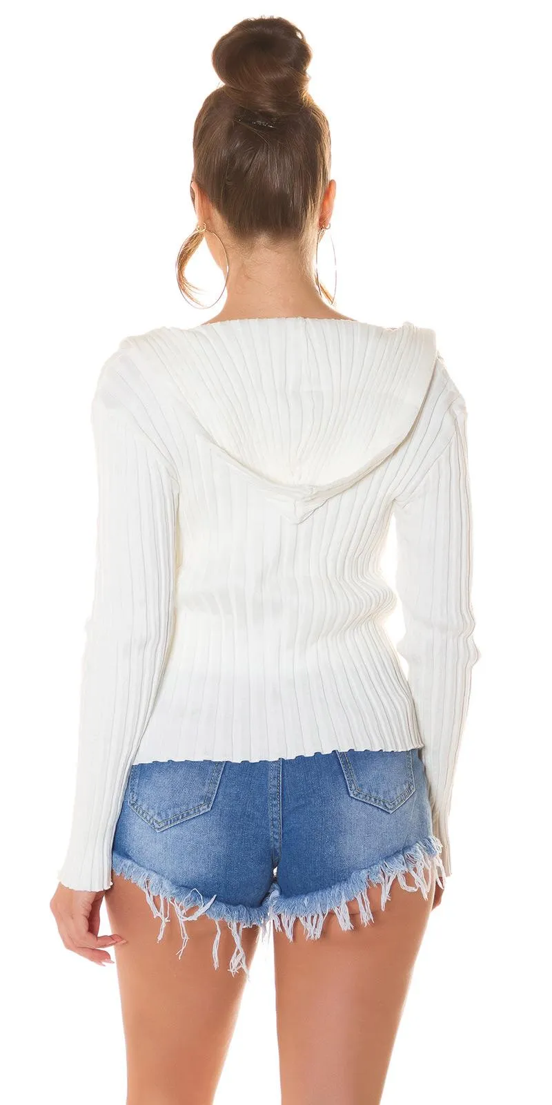 Chaqueta con capucha y top punto blanco