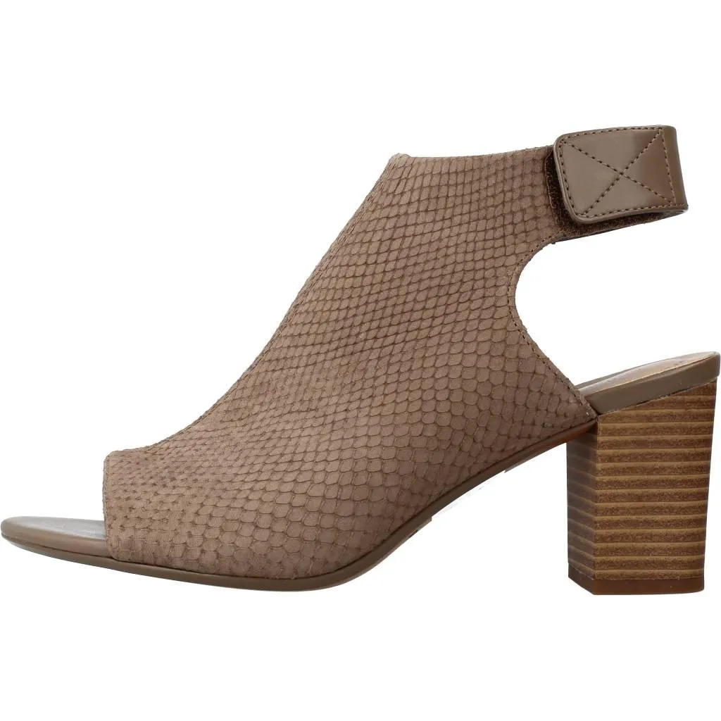 CLARKS DEVA BELL