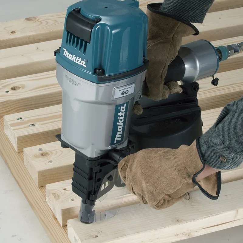 Clavadora Neumatica Palet MAKITA AN960
