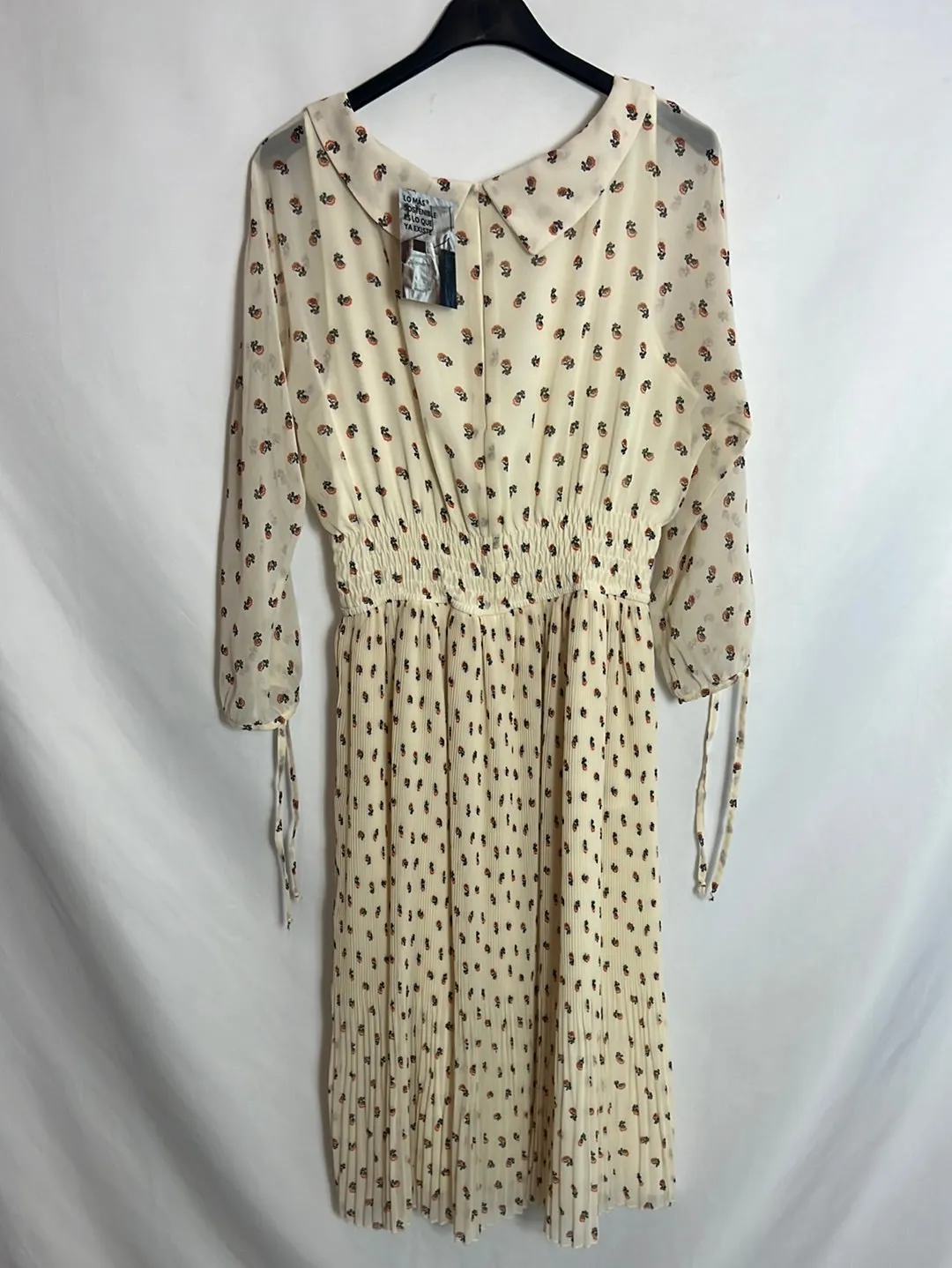 DENNI ROSE. Vestido beige flores plisado. T 42