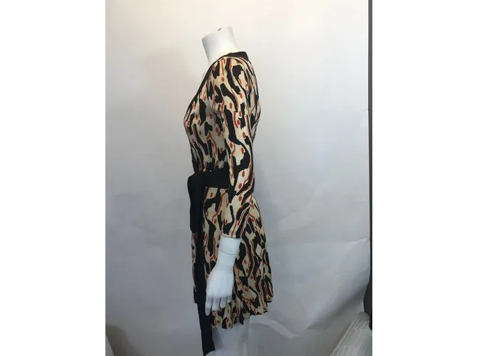 Diane Von Furstenberg Vestido ajustado 