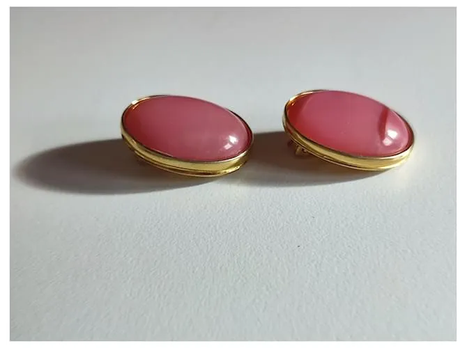 Hermosos aretes de Céline Rosa Dorado 