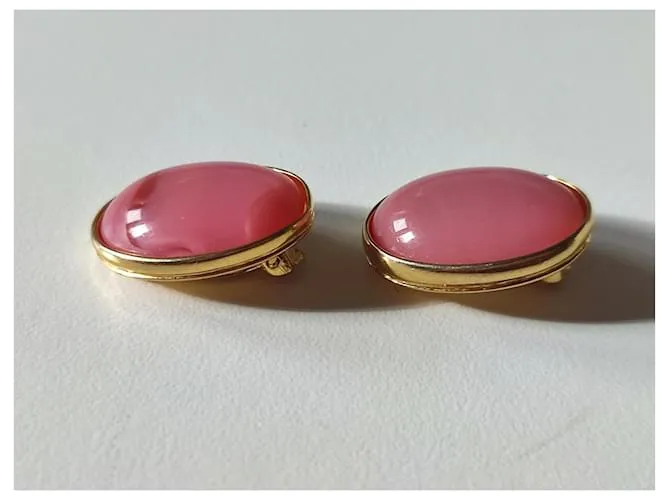 Hermosos aretes de Céline Rosa Dorado 