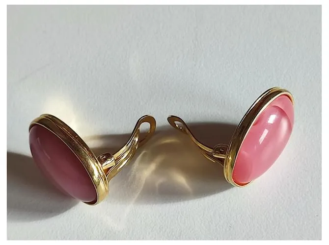 Hermosos aretes de Céline Rosa Dorado 