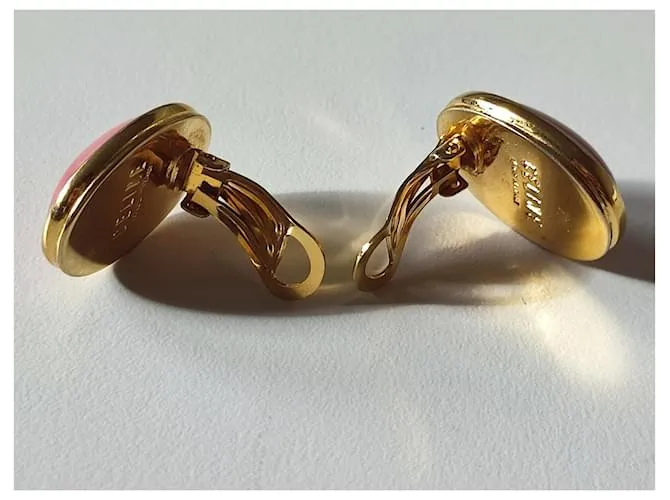 Hermosos aretes de Céline Rosa Dorado 