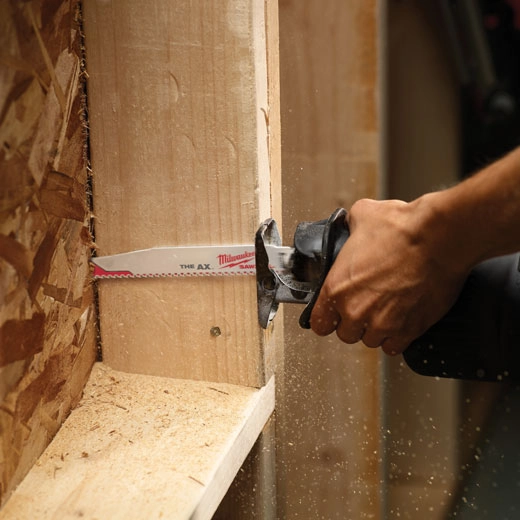 Hojas para madera con clavos incrustados The AXTM SAWZALL®