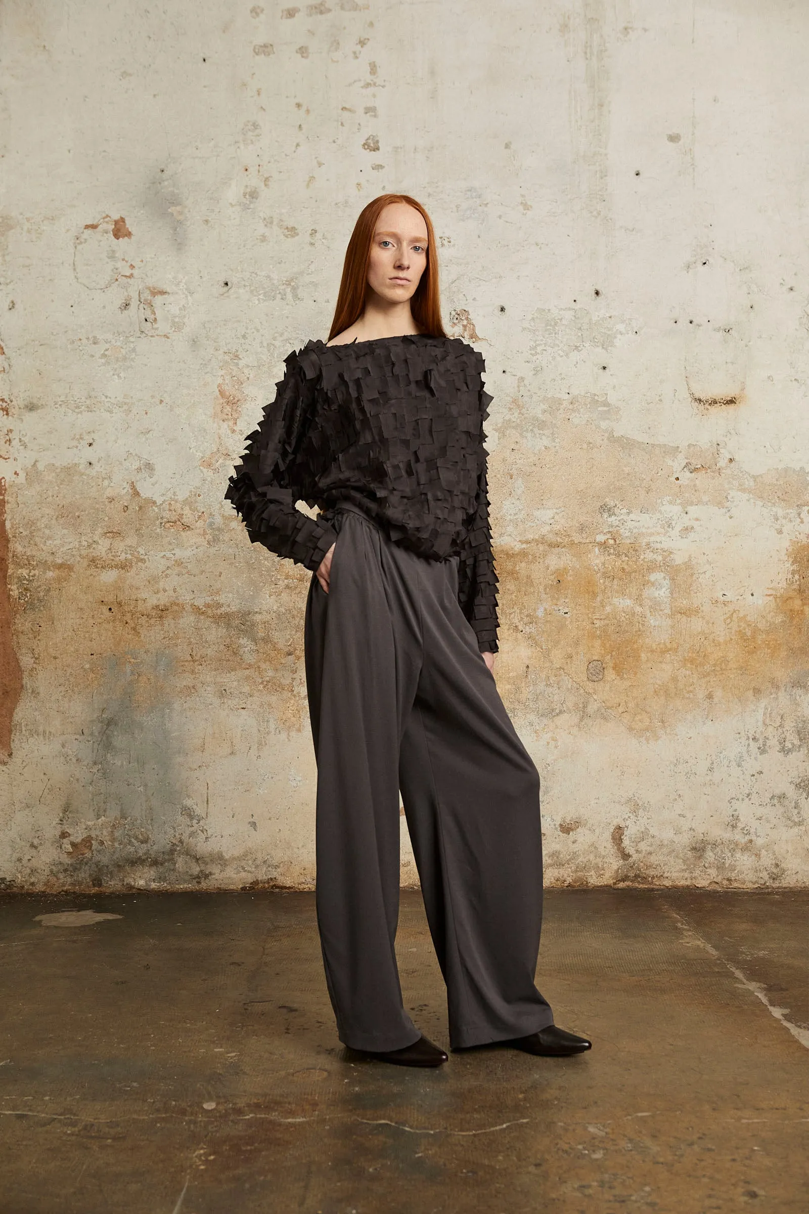 Kaz, grey silk pants