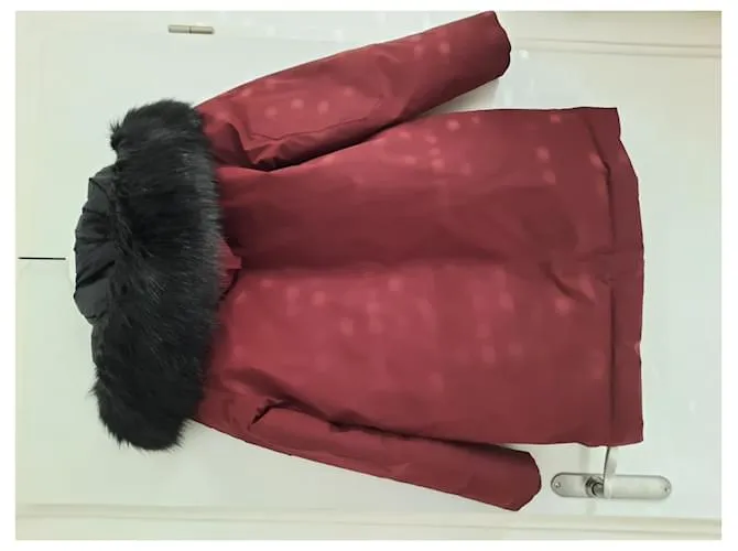 Kenzo Abrigos, Ropa de calle Burdeos 