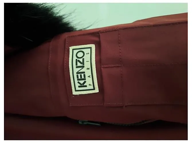 Kenzo Abrigos, Ropa de calle Burdeos 