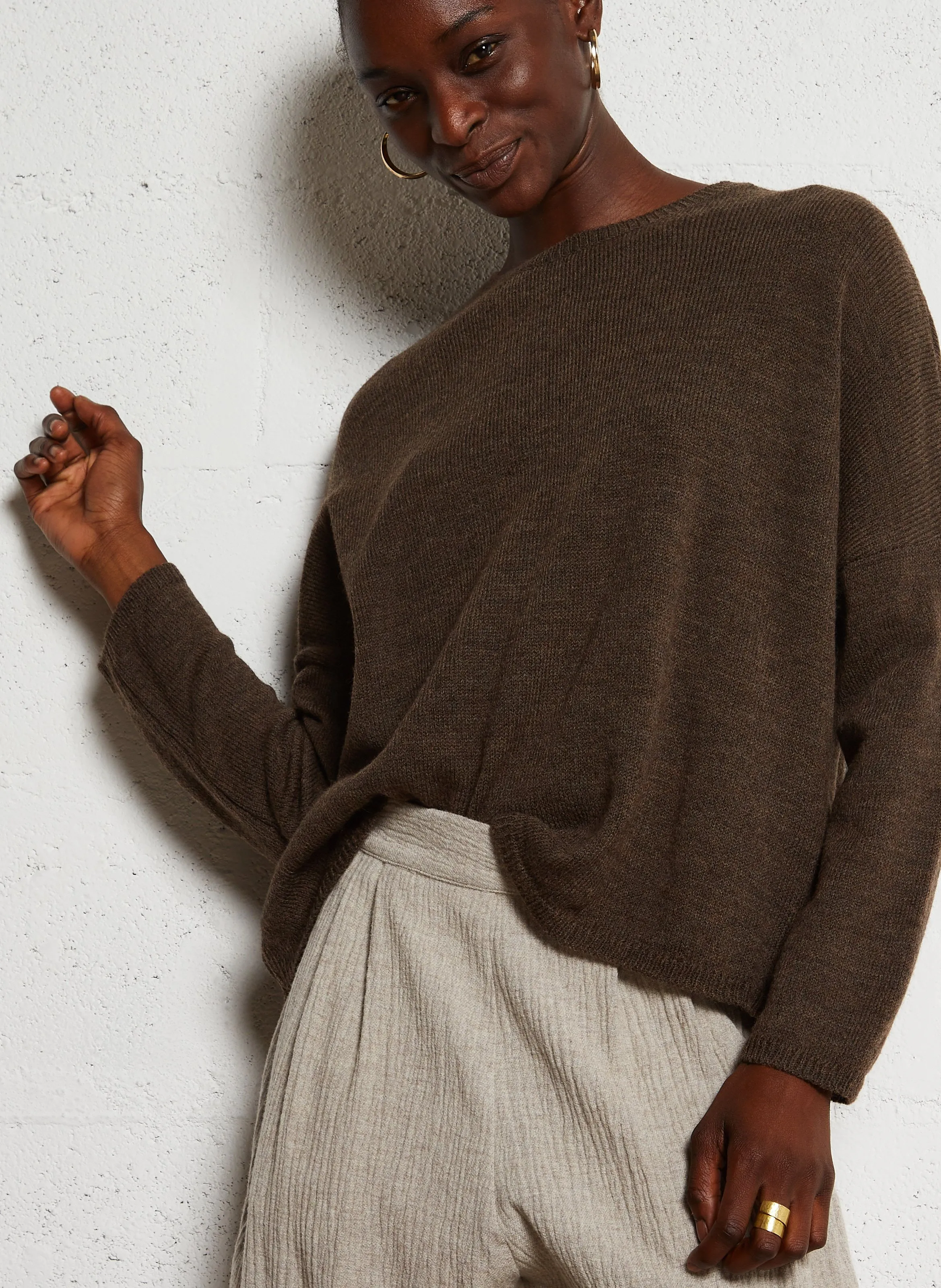MASSCOB GREENVILLE  JERSEY HOLGADO DE MEZCLA DE LANA CON CUELLO REDONDO EN MARRON