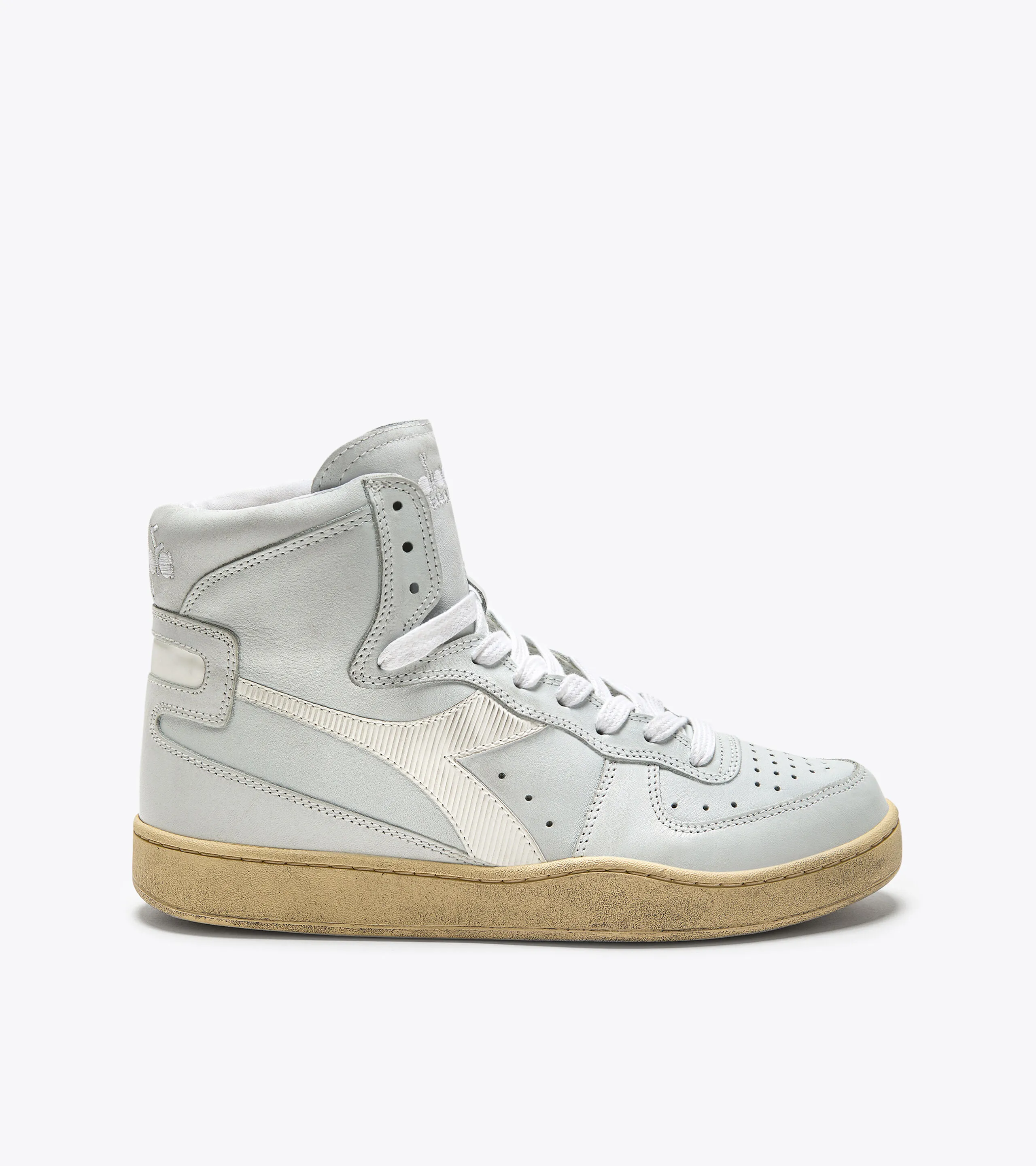 MI BASKET USED ZAPATILLAS HERITAGE  GENDER NEUTRAL