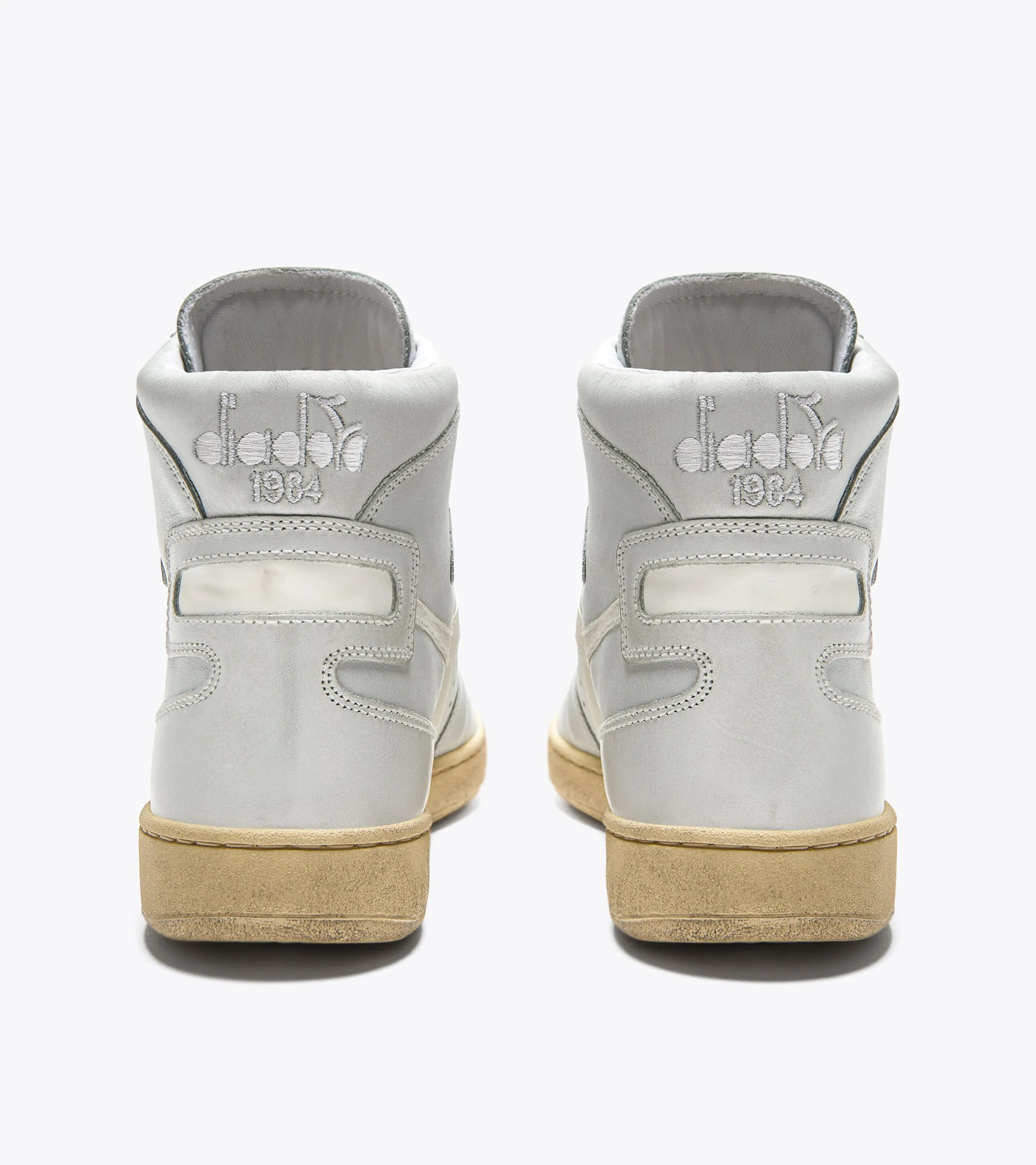 MI BASKET USED ZAPATILLAS HERITAGE  GENDER NEUTRAL