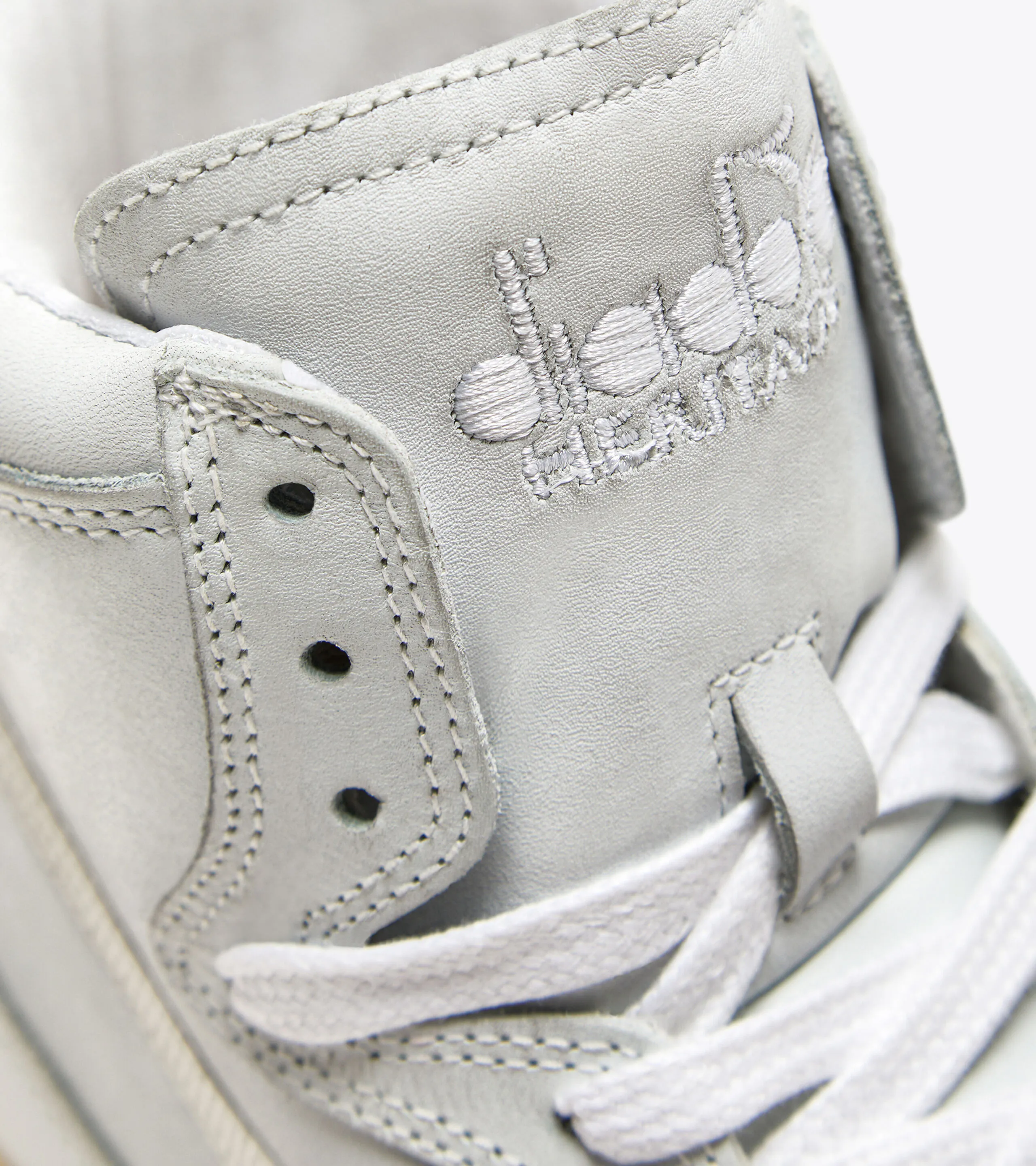 MI BASKET USED ZAPATILLAS HERITAGE  GENDER NEUTRAL