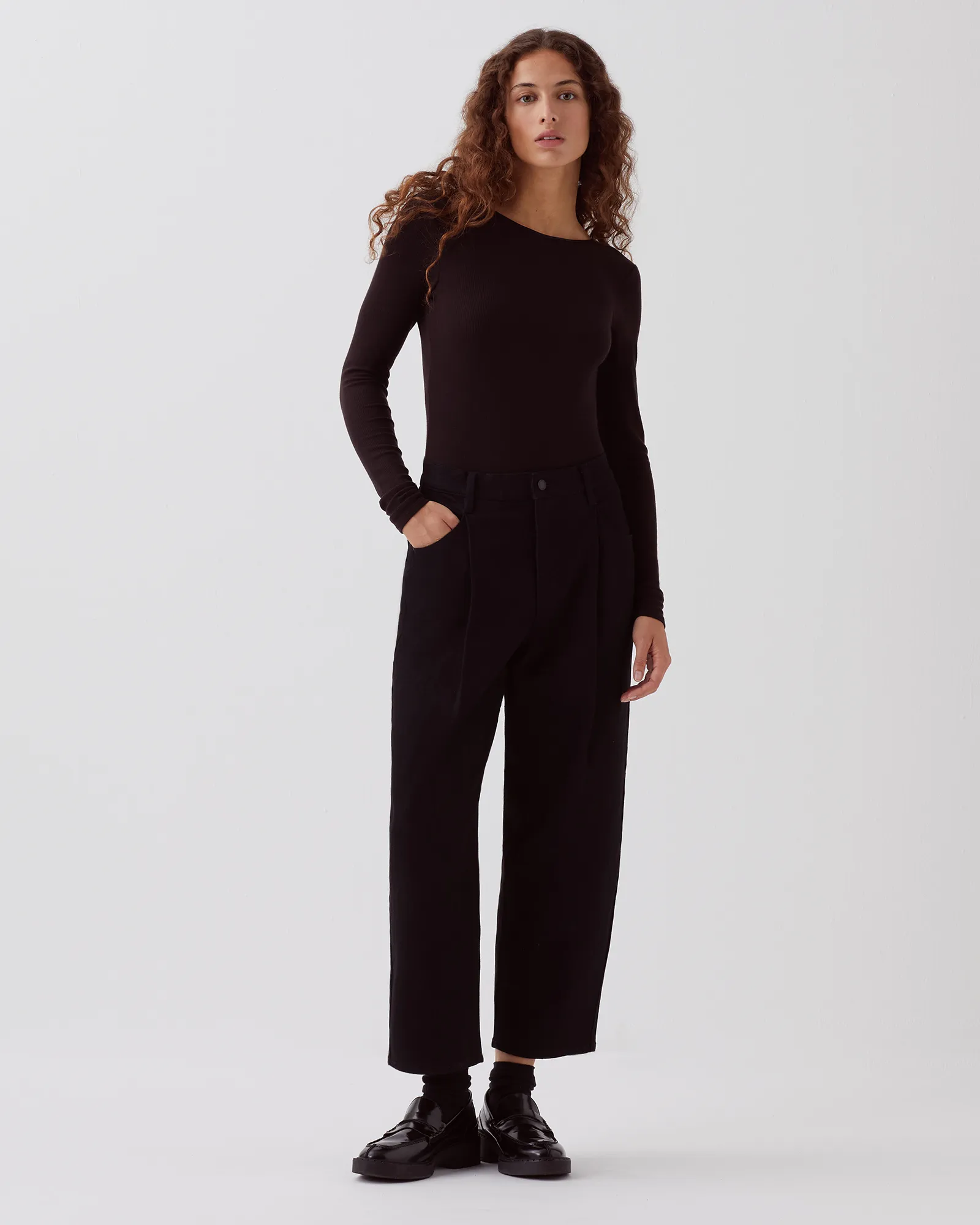 NIKKI  JEANS CARROT BLACK DENIM