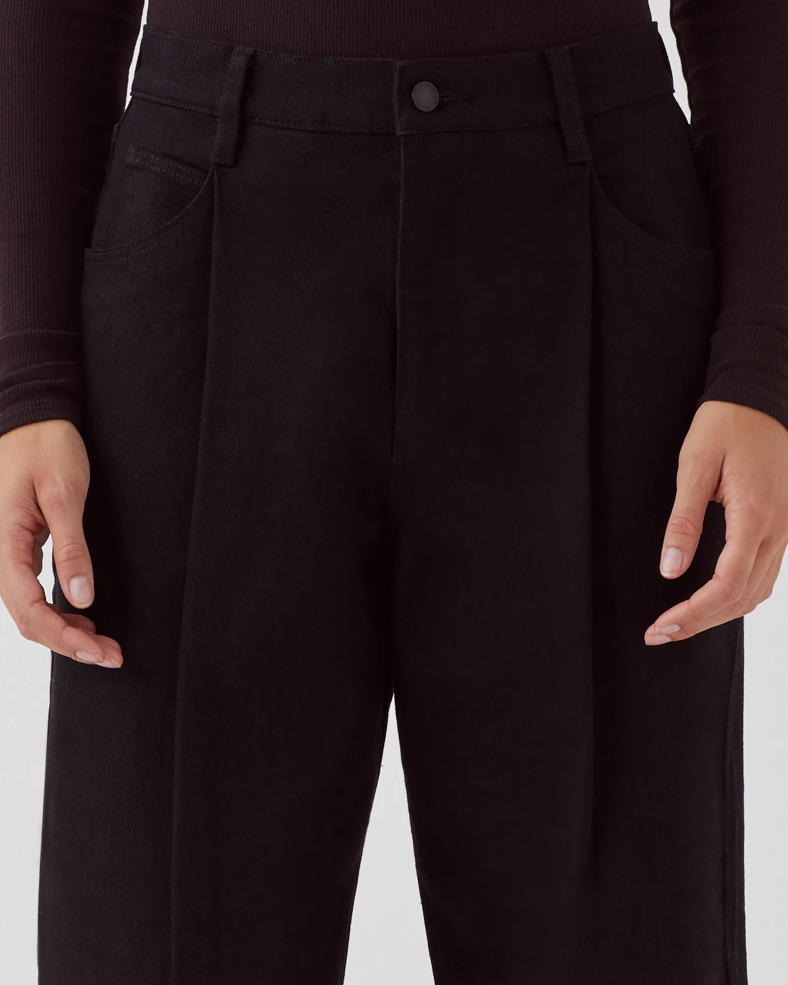NIKKI  JEANS CARROT BLACK DENIM