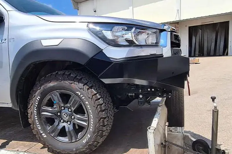 PARACHOQUES ASFIR TOYOTA HILUX / REVO 2021 SR/SR5