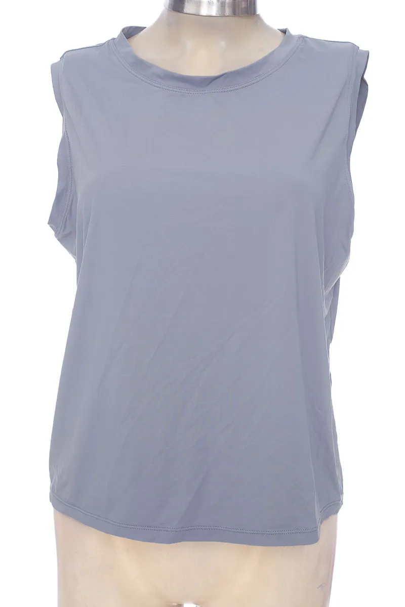 ROPA DEPORTIVA / SALIDA DE BAñO COLOR GRIS  CLOSEANDO
