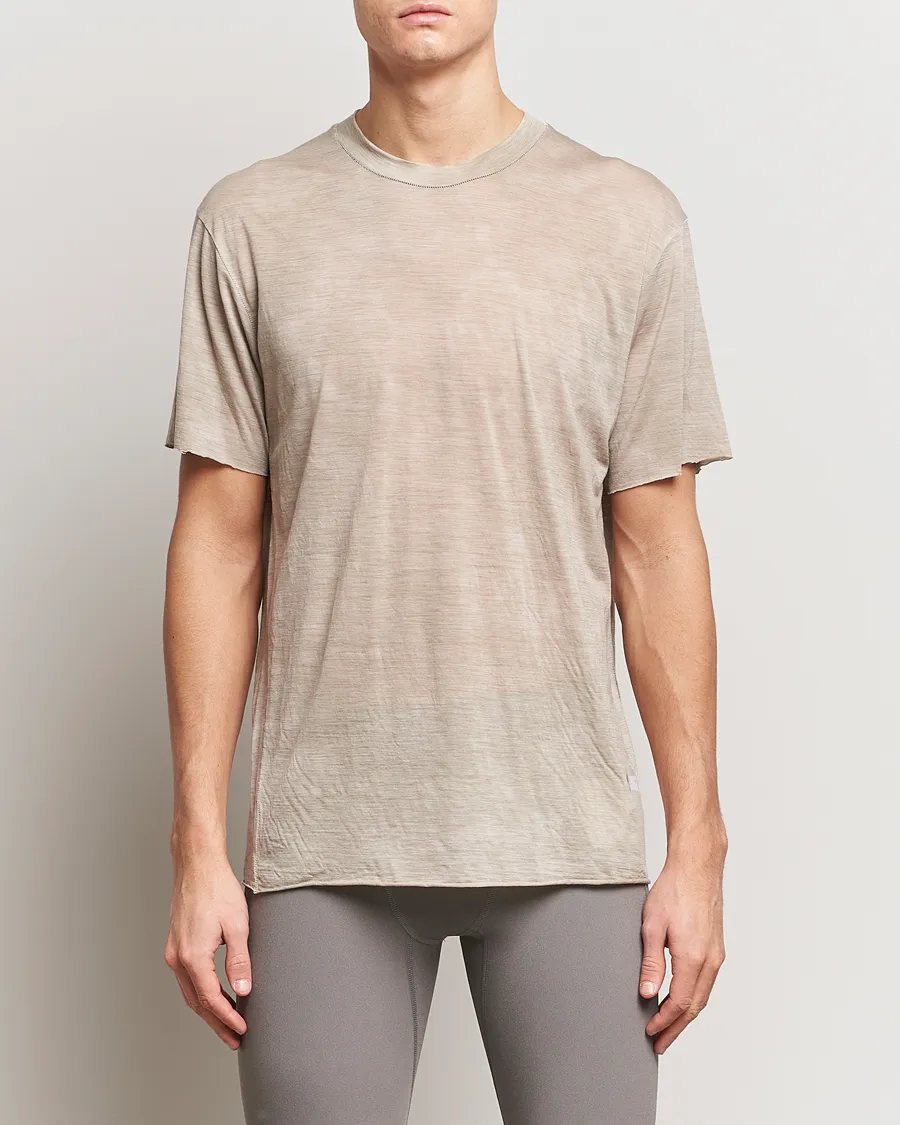 SATISFY CLOUDMERINO TSHIRT SUN BLEACHED GREIGE
