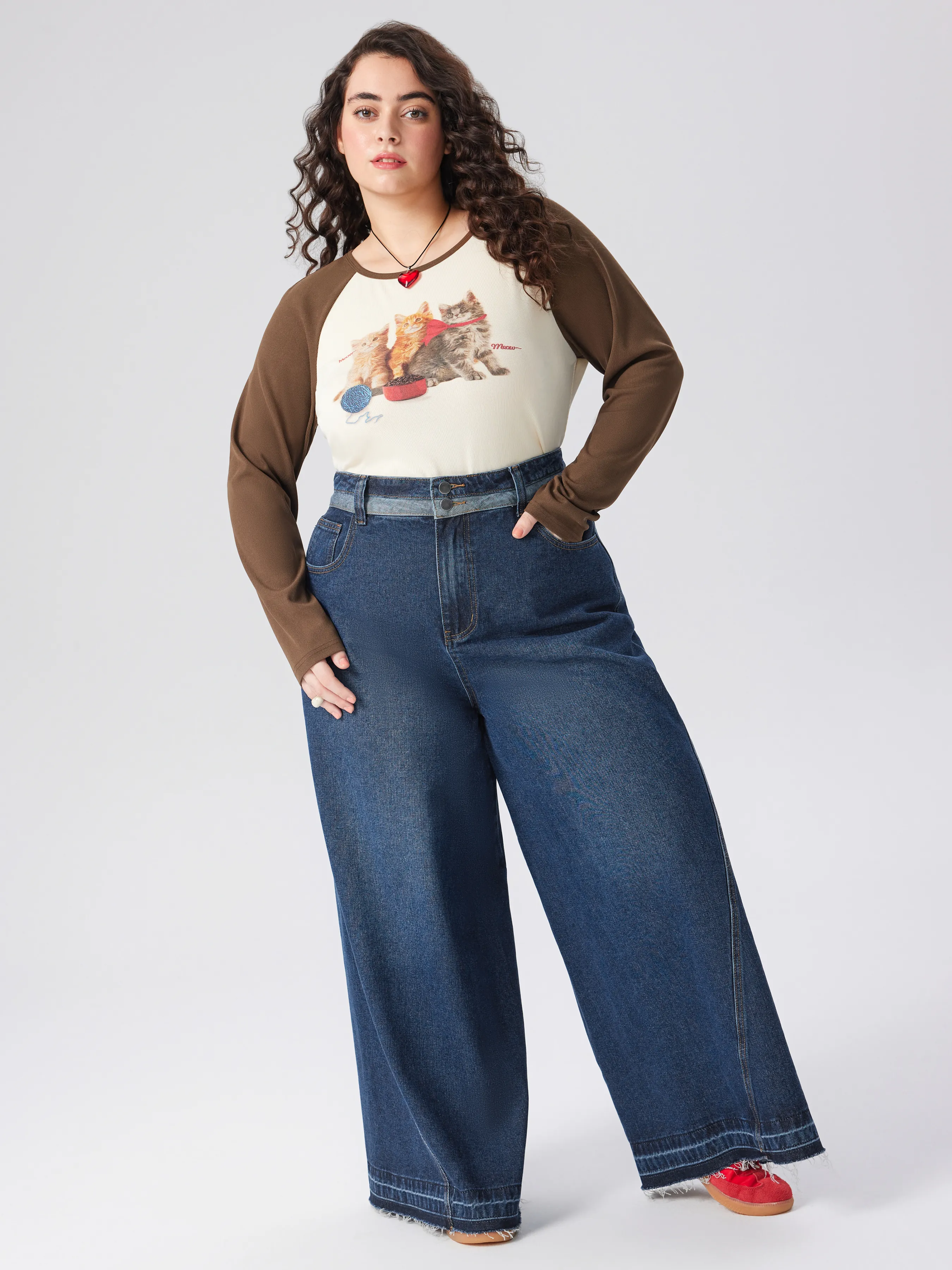  Vaquero de cintura media con botones y pierna ancha Curvy