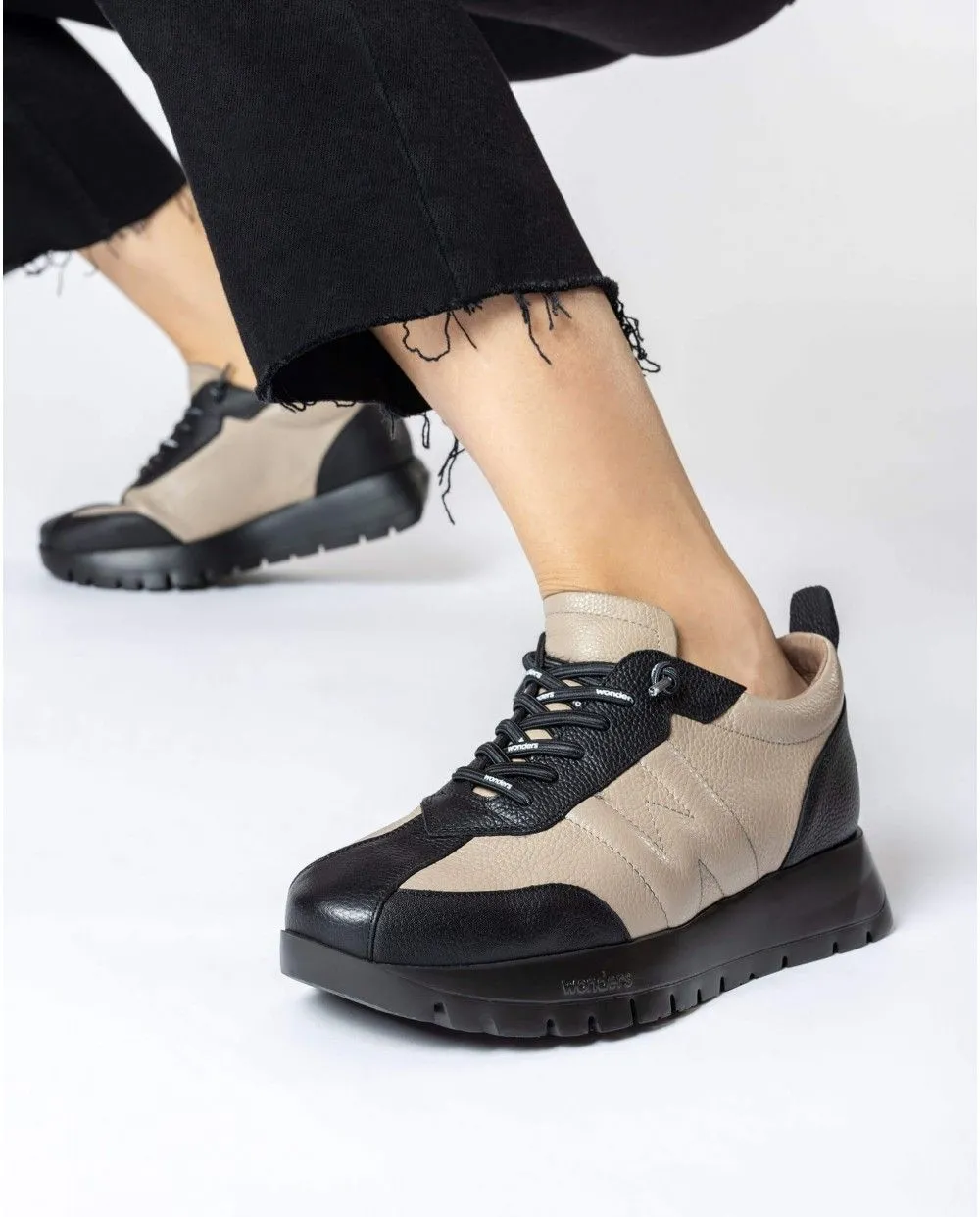 WONDERS A2431 NEGROTAUPE