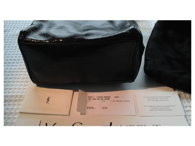 Yves Saint Laurent Y CORREO Negro 