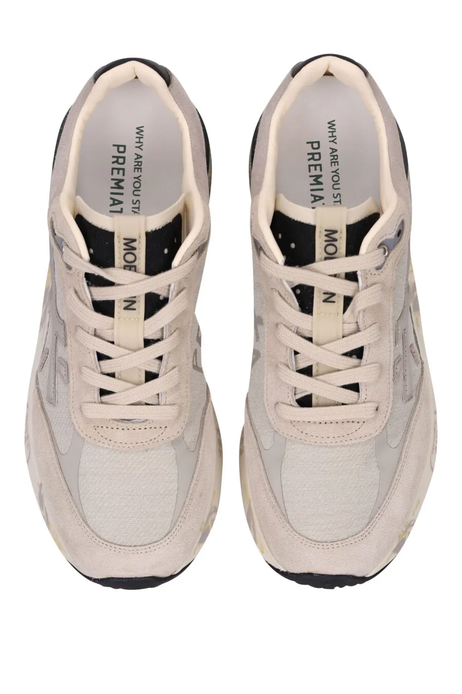 Zapatillas grises con detalle en negro 