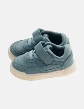 Zara Deportiva vede velcro
